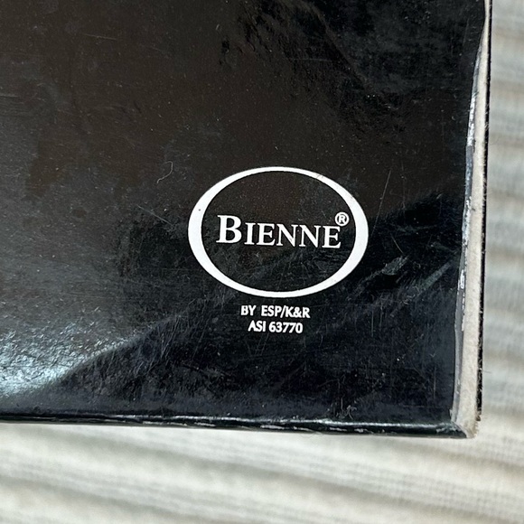 Mini Stainless Steel Salt & Pepper Mill Set - Picture 10 of 11